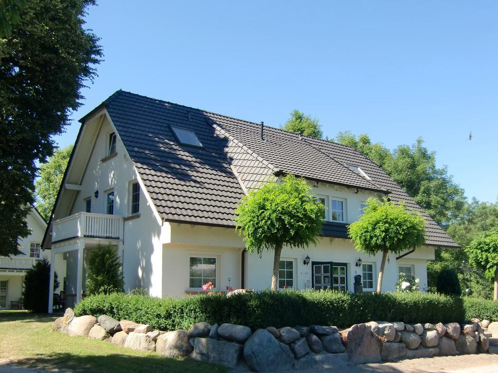 Auszeit Auf Ruegen Apartamento Nardevitz Exterior foto